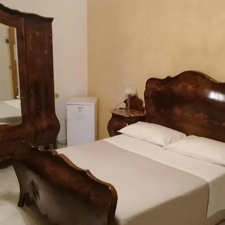 Готель La Margherita &