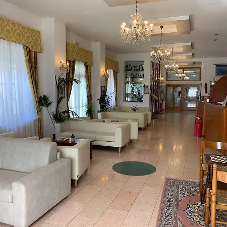 La Margherita & Готель 3*